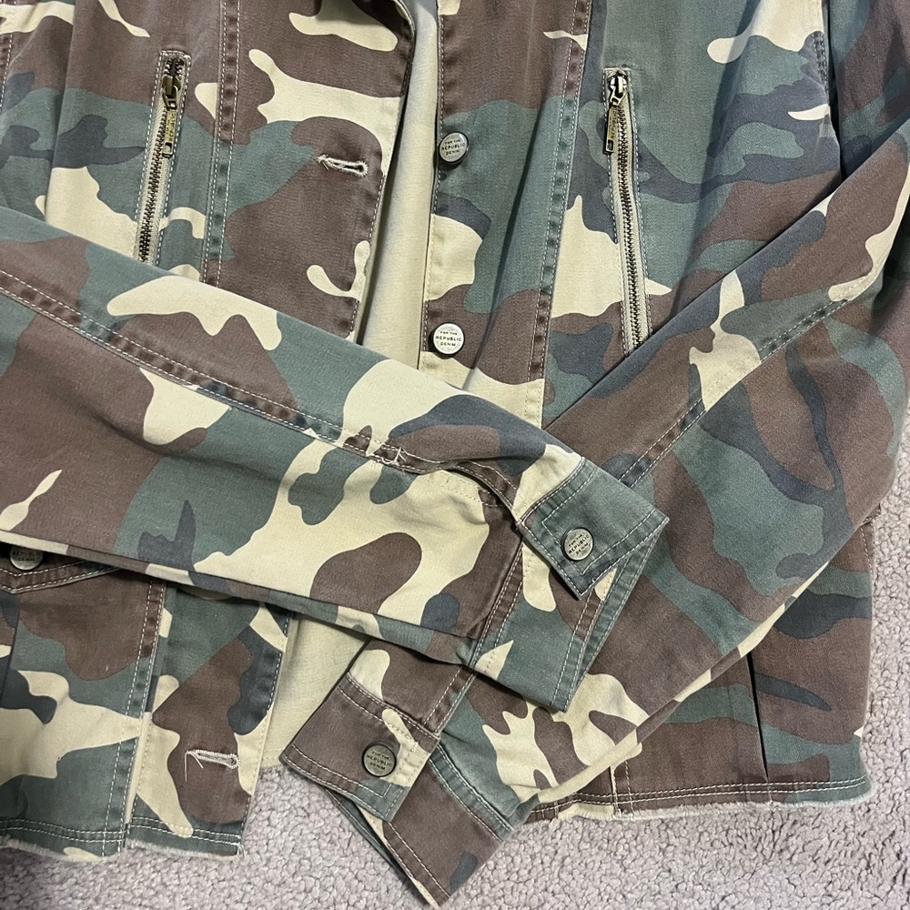 Camo Jacket - Picture 5 of 8